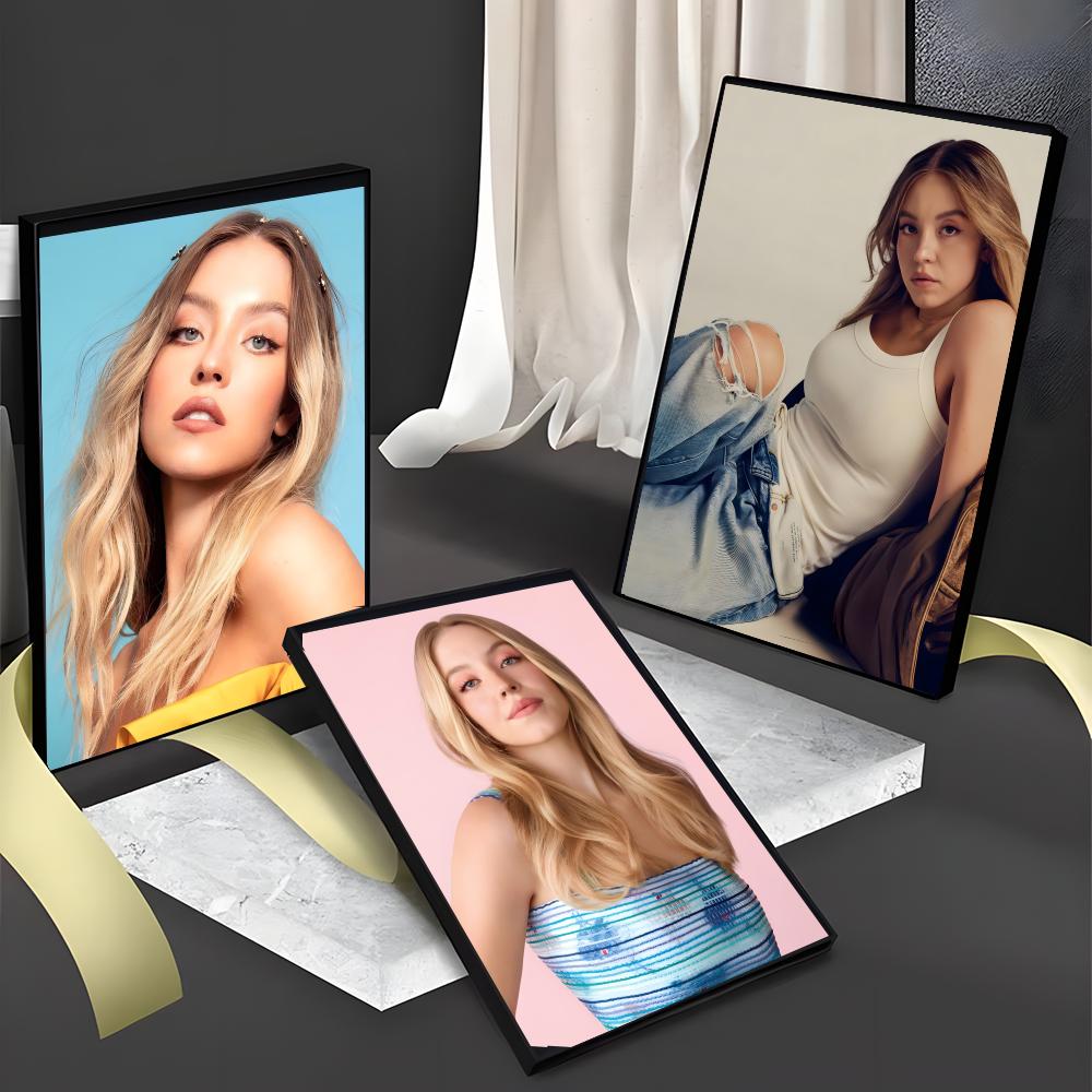 Actor S-Sydney Sweeney Poster  - Home Bar Sydney ulasan dan harga